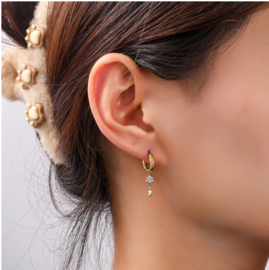 Go Dutch Label oorbellen Subtle Spark Hoop goud 14k