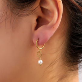Go Dutch Label oorbellen subtle stone hoop pearl - 14k