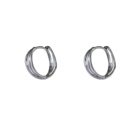 Go Dutch Label oorbellen3 hammered rings hoop zilver