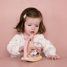 Little Dutch wiebeldier hert fairy garden