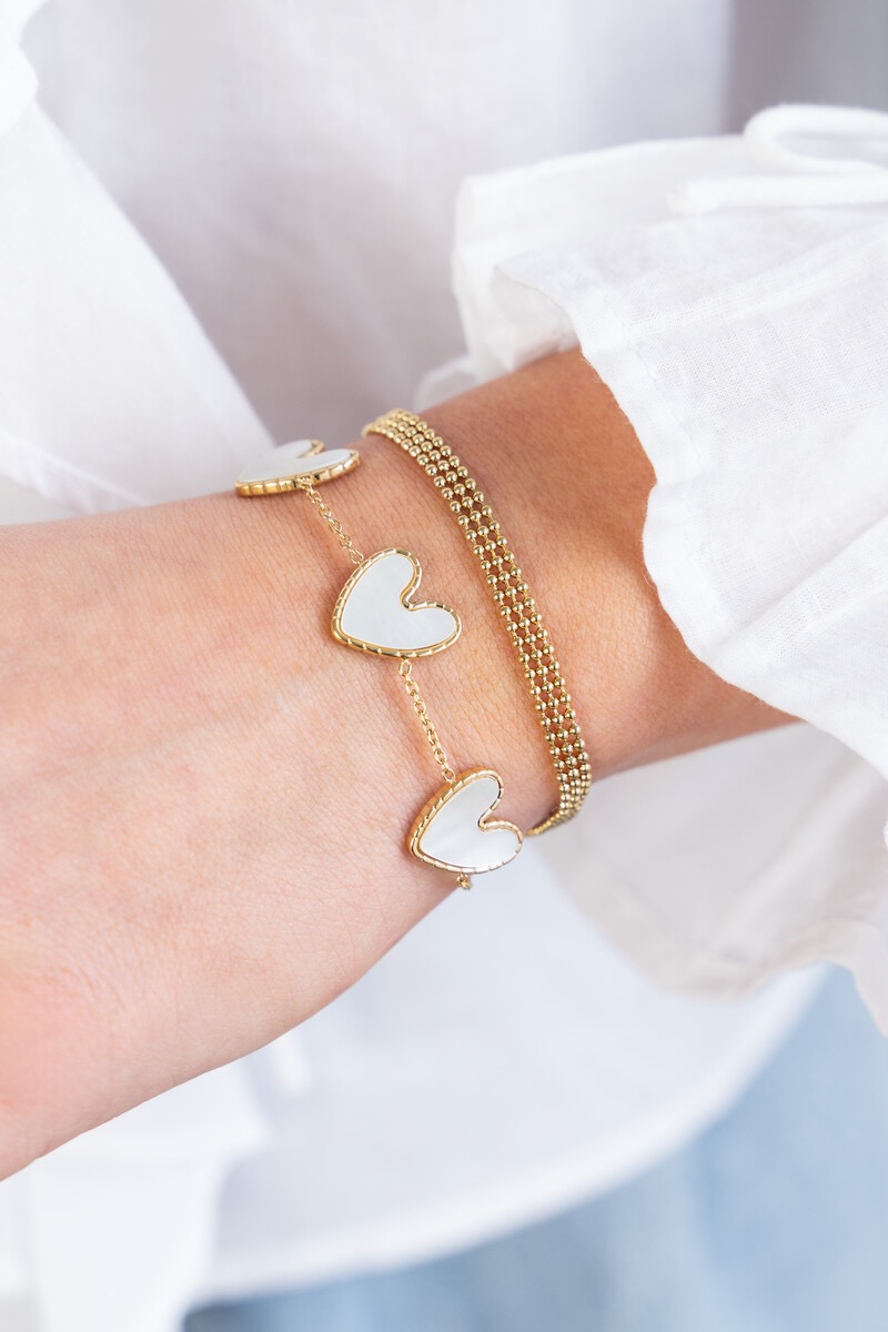 My jewellery Fijne armband met parelmoer hartjes goud