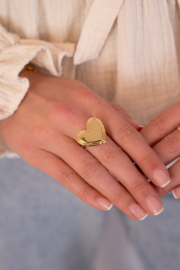 My jewellery Bold statement ring met groot hart goud verstelbaar