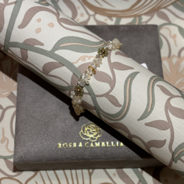 rose & camellia armband grove kralen met bloemen aardse tinten goud