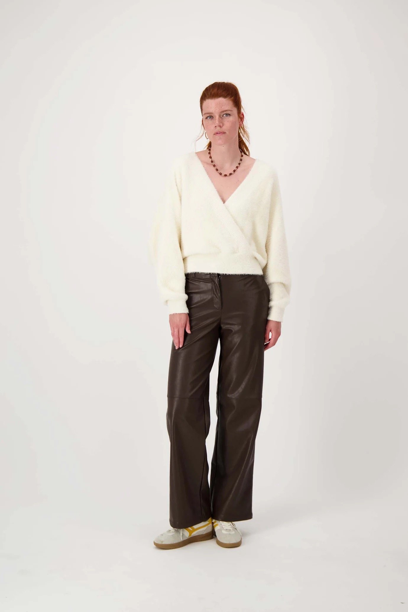 zusss wikkel trui in fluffy garen off white
