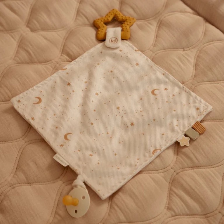 Little dutch newborn naturals knuffeldoekje met bijring