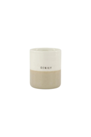 Zusss geurkaars reactive glaze geniet M wit/zand