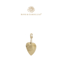 rose en camellia bedel hart met love medallion