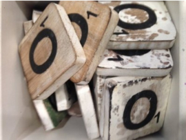 cottoncounts houten letter | Scrabble letter o