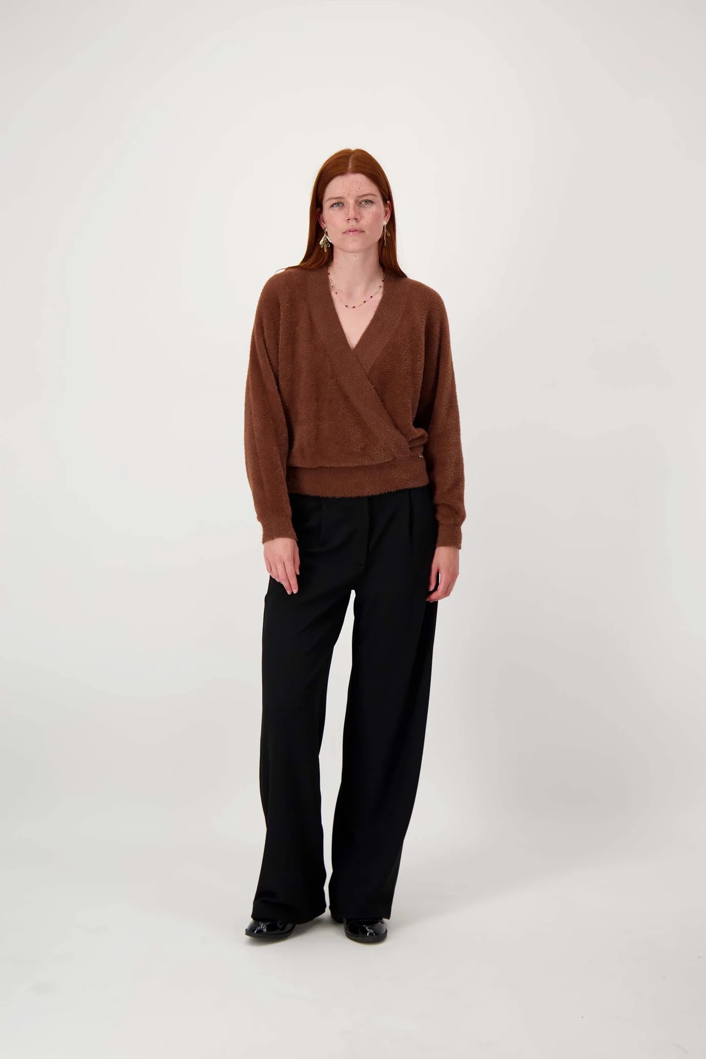 zusss wikkel trui in fluffy garen mid brown
