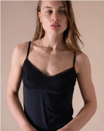 TILTIL Lace Slip Dress | zwart