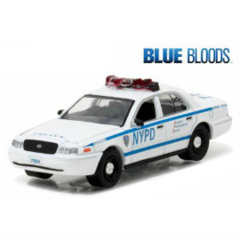 Hollywood Series 16: 1:64 Blue Bloods  2001 Ford Crown Victoria Police Interceptor