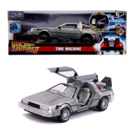 Back to the Future 2: DeLorean with Light 1:24 Scale Vehicle