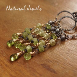 Groene steen oorbellen