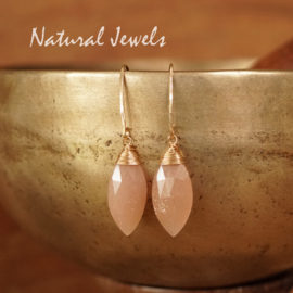 xxx - verkocht - xxx Roze Maansteen oorbellen
