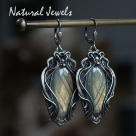 xxx - verkocht xxx Zilveren handgemaakte oorbellen Adorned Labradorite