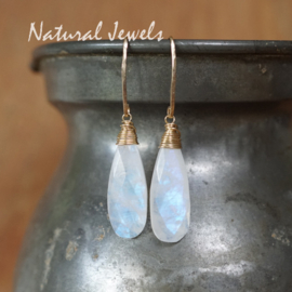 xxx - verkocht - xxx Maansteen oorbellen lang