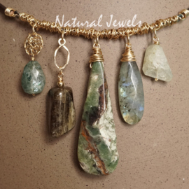 Gouden halsketting Chrysopraas