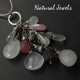 Necklace Bunch of Pink