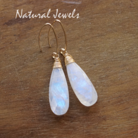 xxx - verkocht - xxx Maansteen oorbellen lang