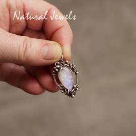 Zilveren hanger Maansteen