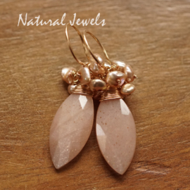 xxx - verkocht - xxx Roze Maansteen cluster oorbellen
