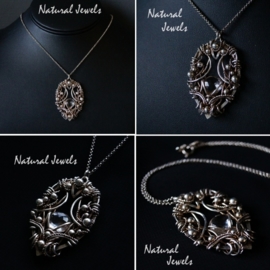 xxx - verkocht - xxx Necklace Adorned Crystal