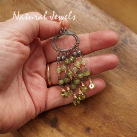 Groene steen oorbellen