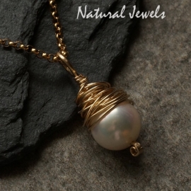 Pearlcocoon goldfilled pendant