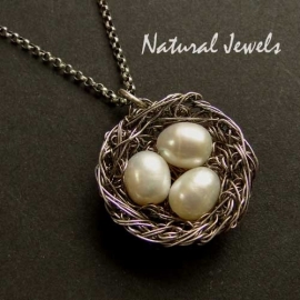 xxx - verkocht - xxx Oxidized Silver Bird`s nest pendant with 1, 2 or 3 eggs
