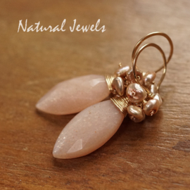 xxx - verkocht - xxx Roze Maansteen cluster oorbellen