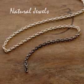 Oval silver chain necklace