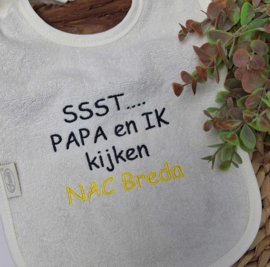 SSSST....PAPA en IK kijken Nac Breda | slab ecru