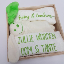 Houten giftbox tutpopje lime groen | Hoera, jullie worden.....