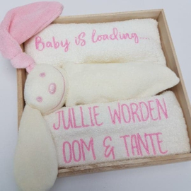 Houten giftbox tutpopje roze | Hoera, jullie worden.....