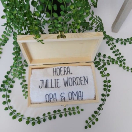 Psssst....wij willen jullie iets vertellen | Hoera, jullie worden opa en oma (grijs)