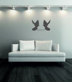 muursticker: 2 duiven met tekst LOVE IS - prijs vanaf
