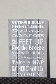 Tekstbord: Outdoor Rules (love our cats)