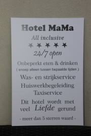 tekstbord Hotel Mama 3