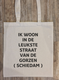 Tekst: IK WOON IN DE LEUKSTE STRAAT VAN DE GORZEN + Straatnaam