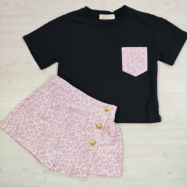 Stylish Leopard Skort Outfit