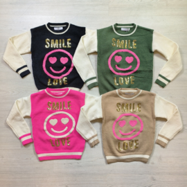 Smile love top