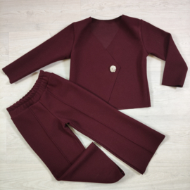 Beautiful bordeaux set