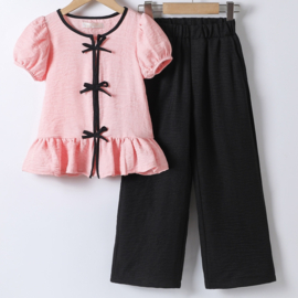 Ribbon top & black pants set