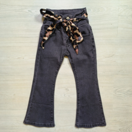 Flared leopard jeans
