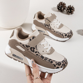 Leopard chic sneakers