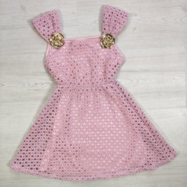 Golden Blossom Crochet Dress - roze