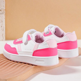 Sneakers in pink