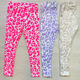 White & colored leopard legging