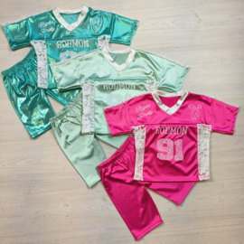 Shiney & lace set