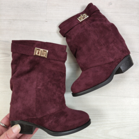 Elegant Suede Boots - bordeaux